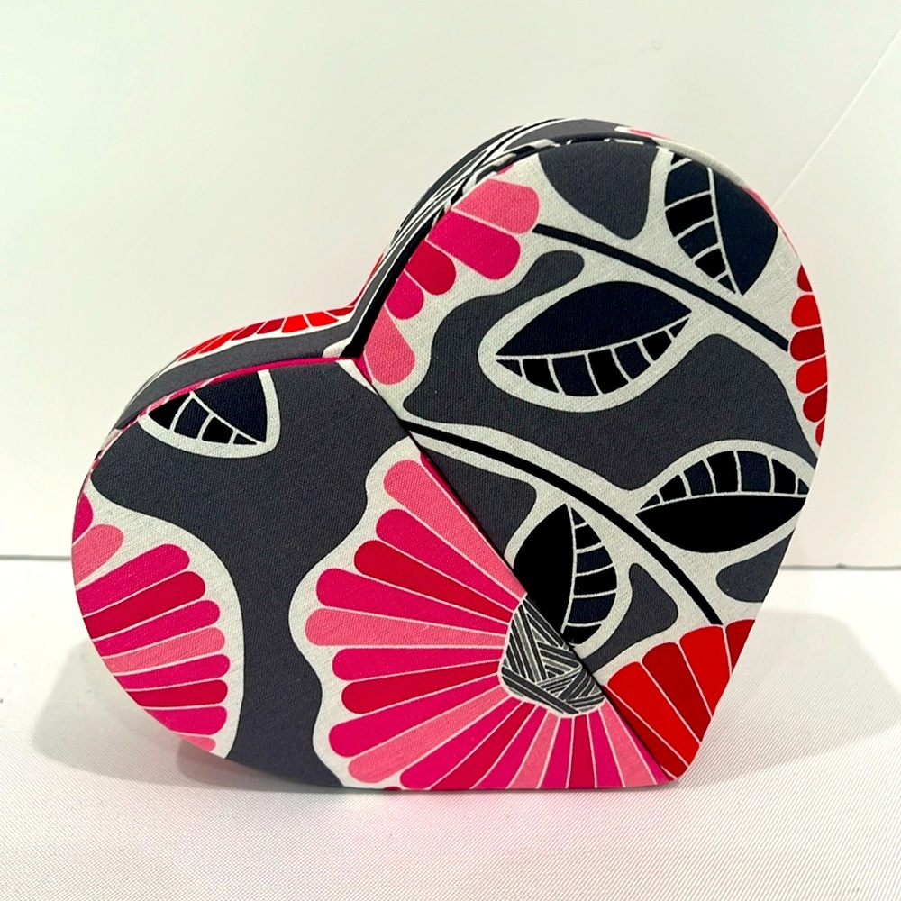 Vera Heart to Heart Jewelry Case Cheery Blossoms